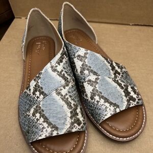 Crown Vintage Blue Snakeskin Sandals
